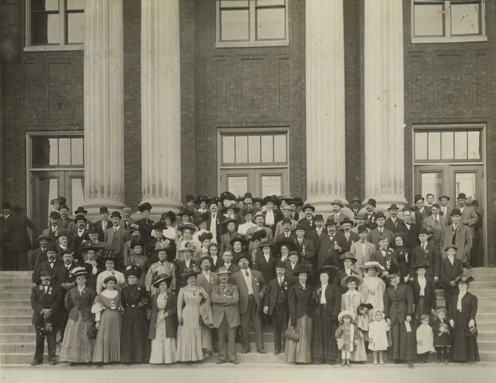 1909 Auditorium group photo 1909 Auditorium group photo